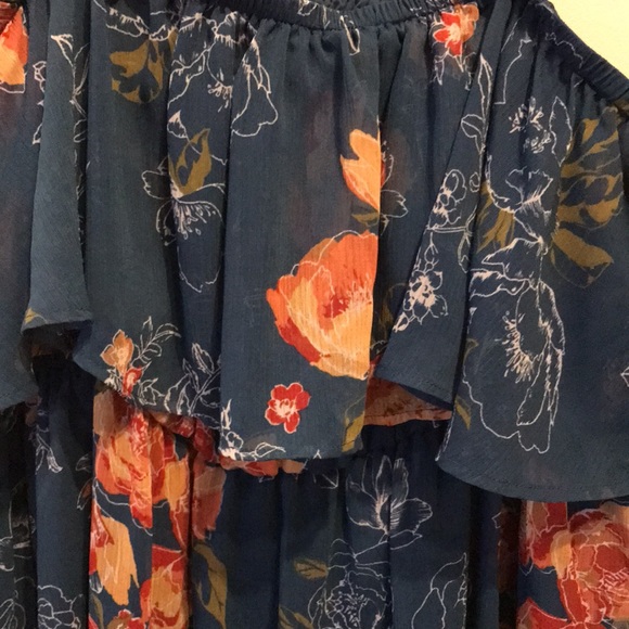 Torrid size 3 top - Picture 2 of 7